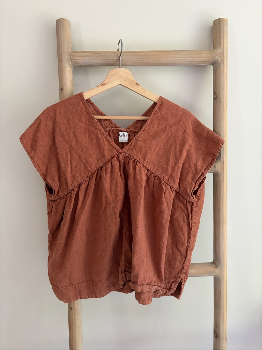 esby Rust linen V-Neck top